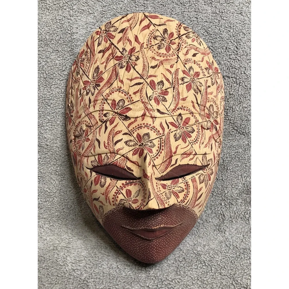 Vintage Hand Carved Indonesian Batik‎ Wooden Cloth Mask Bali Cultural Wall Decor